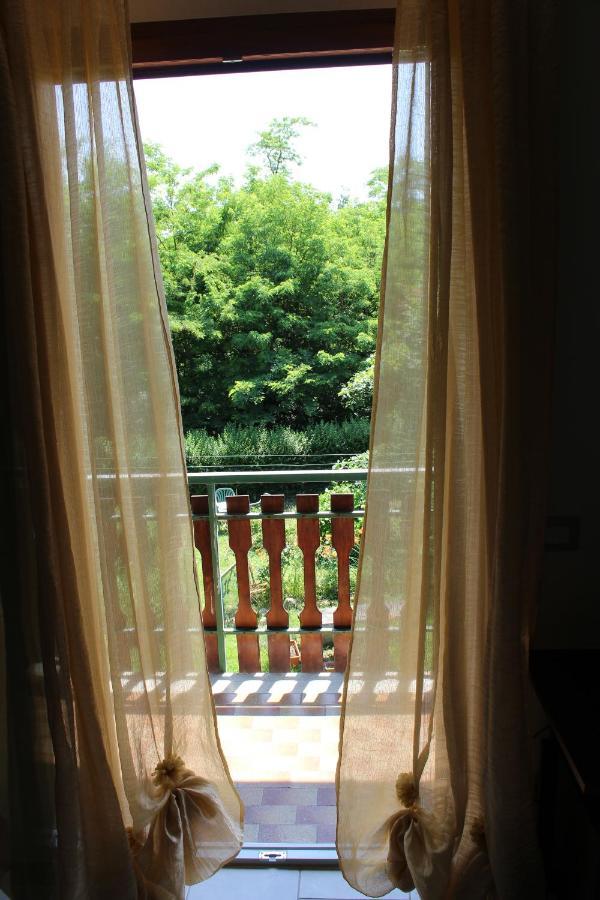Il Casolare Del Medio Olona Bed & Breakfast Fagnano Olona ภายนอก รูปภาพ
