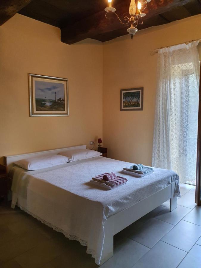 Il Casolare Del Medio Olona Bed & Breakfast Fagnano Olona ภายนอก รูปภาพ